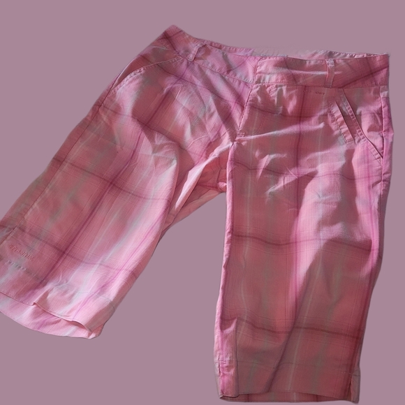 Columbia Pink Plaid Shorts 10 - Picture 1 of 5